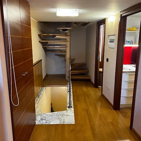 Dream House Apartment *